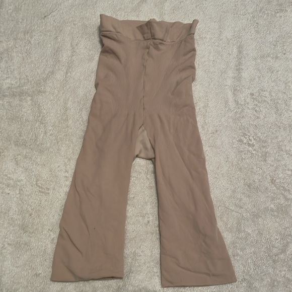 Red Hot by Spanx - Picture 2 of 5